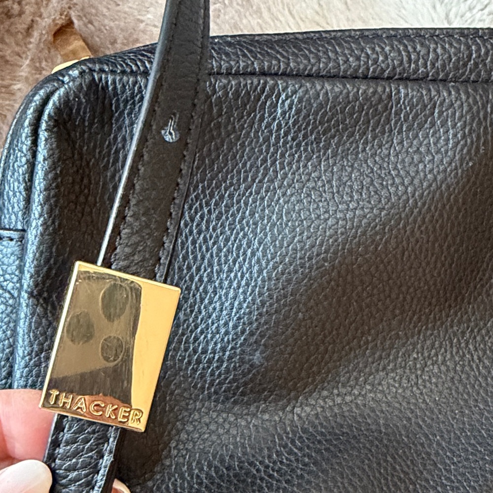 Thacker Shay Leather Camera Crossbody Bag Black Pebble Gold Hardware - Picture 4 of 16